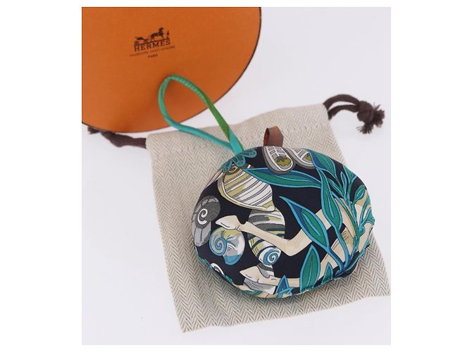 Hermès HERMES Petit Ash Bag Charm Silk Blue Auth 203689M Blau - Ansicht 13