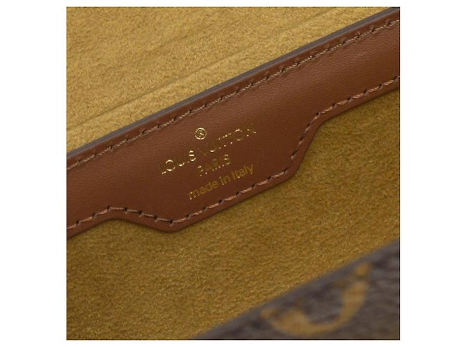 Louis Vuitton Papillon Trunk Monogram Canvas Castaño - vista 4