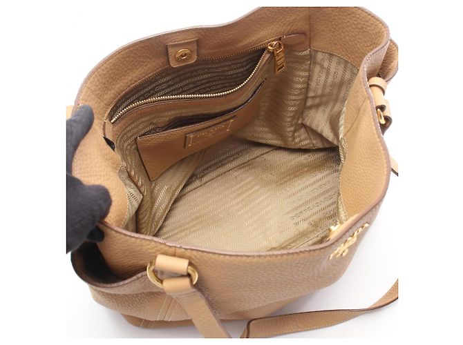 Bolso Tote Prada de piel beige - vista 3