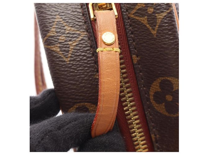 Borsa a tracolla Louis Vuitton Boite Chapeau Souple MM Marrone - vista 9