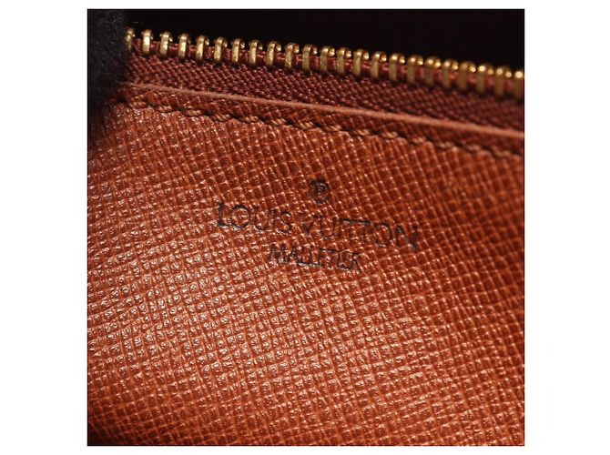 Borsa a pochette Louis Vuitton Marly Dragonne Marrone - vista 4