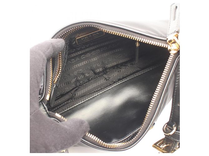 Prada Re-Nylon TESSUTO + VITELLO Schultertasche Schwarz - Ansicht 3