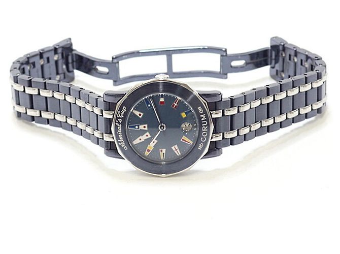 Corum Admiral's Cup Damenuhr - Ansicht 2