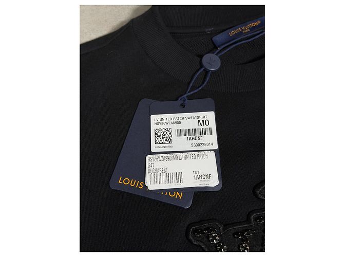 Louis Vuitton Felpa Nera con Patch Ricamata e Cristalli Nero - vista 11