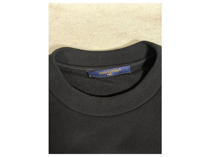 Louis Vuitton Felpa Nera con Patch Ricamata e Cristalli Nero - vista 4