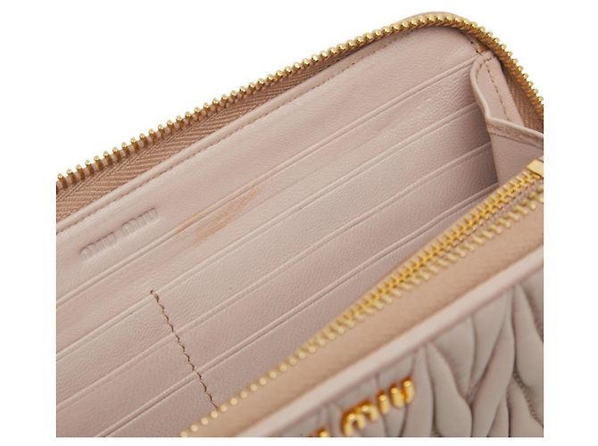 Cartera larga con cremallera redonda Miu Miu Matelassé Rosa - vista 8