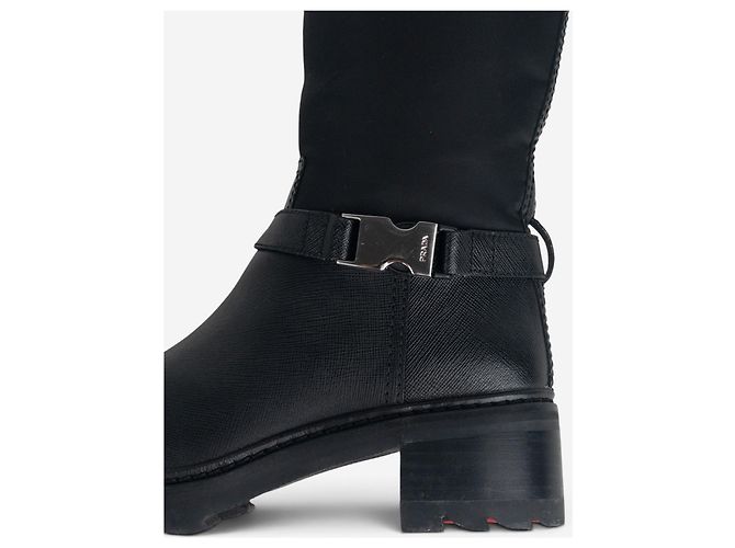 Botas Biker Prada 2000s Hybrid Buckle Negro - vista 8