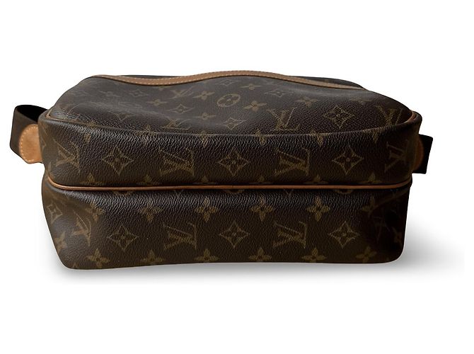 Louis Vuitton Reporter PM - vue 3