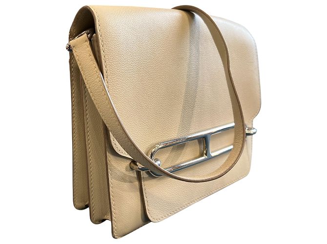 Hermès Schultertasche aus Caviar-Leder Beige - Ansicht 2