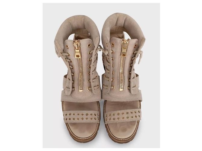 Sandalias de tacón alto de gamuza beige Balmain t Sz.37.5 de segunda mano - vista 2