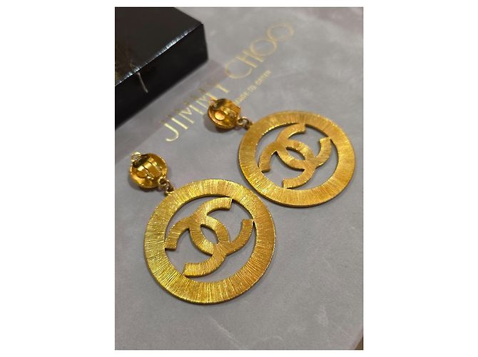 Boucles d'oreilles Chanel CC Dorées - vue 3