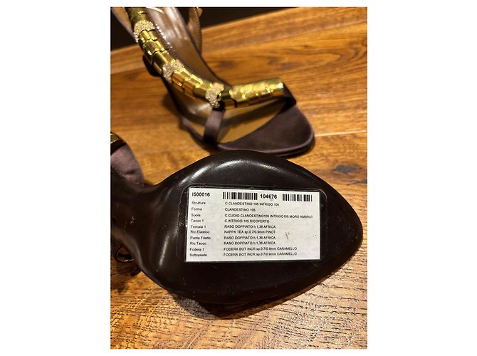 Giuseppe Zanotti Sandali Dafne 105 in raso marrone D'oro - vista 11