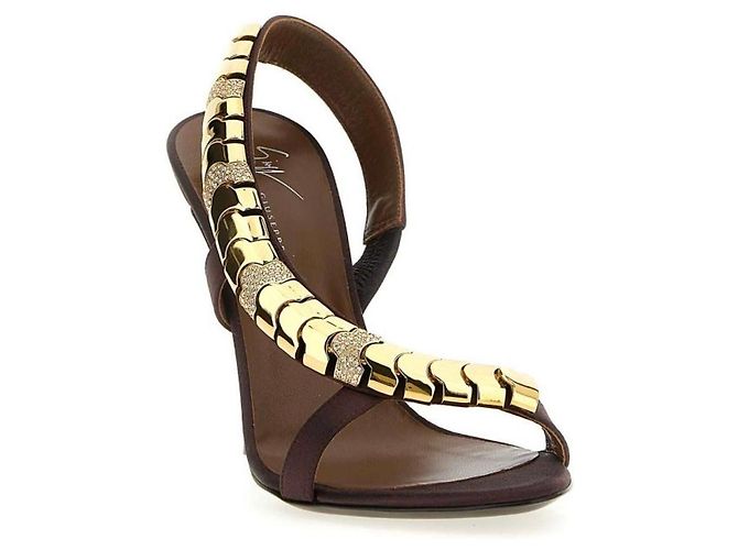 Giuseppe Zanotti Sandali Dafne 105 in raso marrone D'oro - vista 6