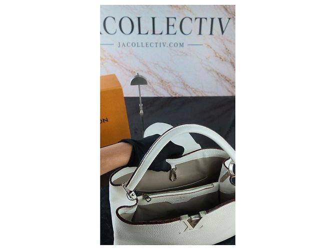 Louis Vuitton Capucines BB in pelle Taurillon bianca Bianco - vista 12