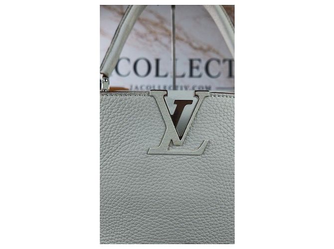 Louis Vuitton Capucines BB in pelle Taurillon bianca Bianco - vista 4