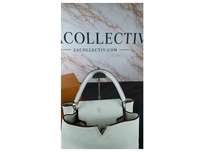 Louis Vuitton Capucines BB in pelle Taurillon bianca Bianco - vista 6