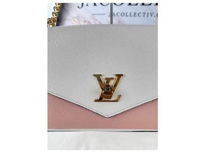 Louis Vuitton Pochette Lockme en cuir grainé blanc et rose - vue 12