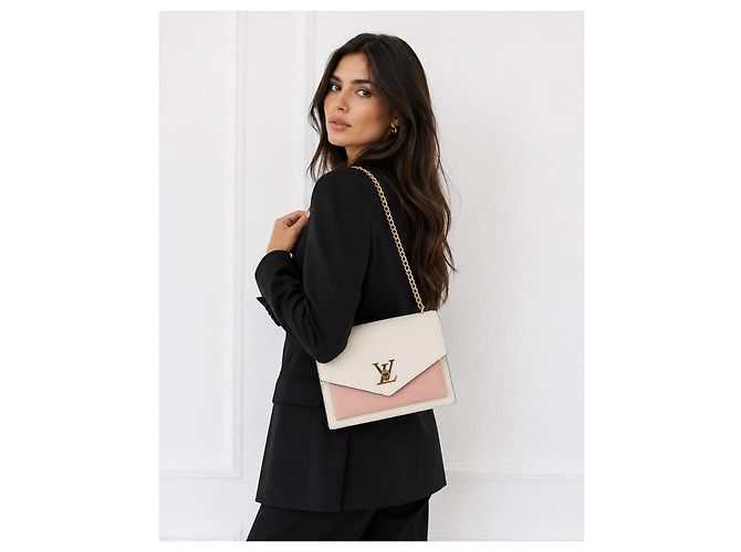 Louis Vuitton Pochette Lockme en cuir grainé blanc et rose - vue 2