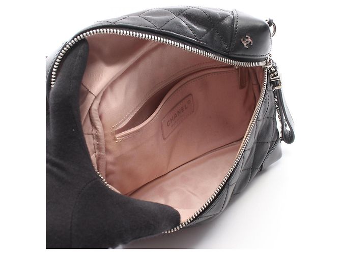 Borsa a spalla Chanel Matelassé Nera Nero - vista 3