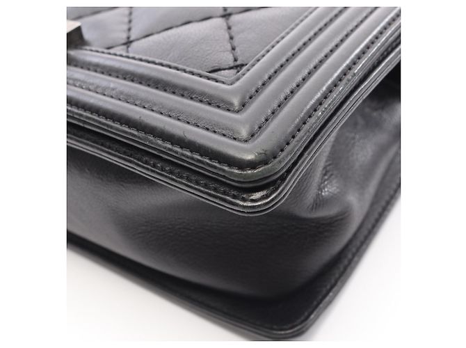 Borsa a tracolla Chanel Boy in pelle d'agnello nera Nero - vista 8