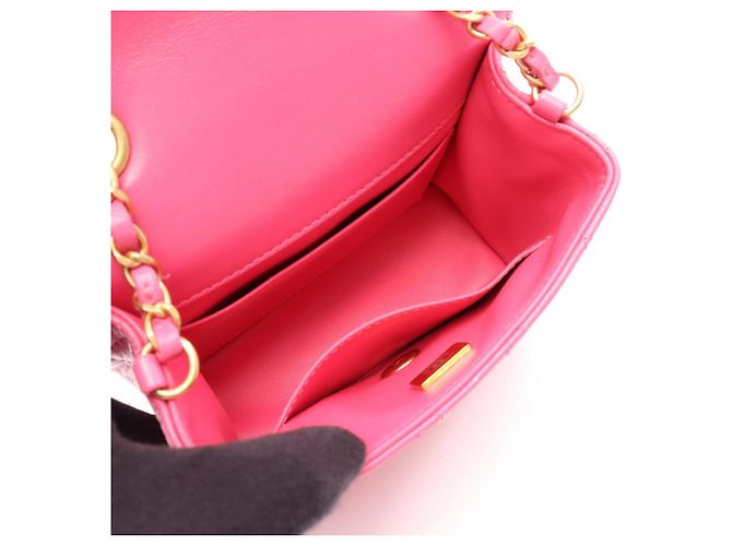 Borsa a tracolla Chanel Matelassé in pelle rosa - vista 3
