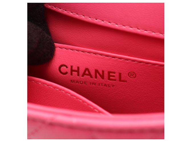 Borsa a tracolla Chanel Matelassé in pelle rosa - vista 4