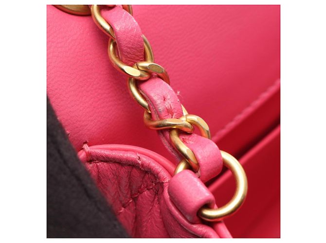 Borsa a tracolla Chanel Matelassé in pelle rosa - vista 6