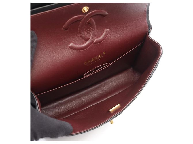 Timeless Chanel Matelassé Double Flap Schultertasche Schwarz - Ansicht 3