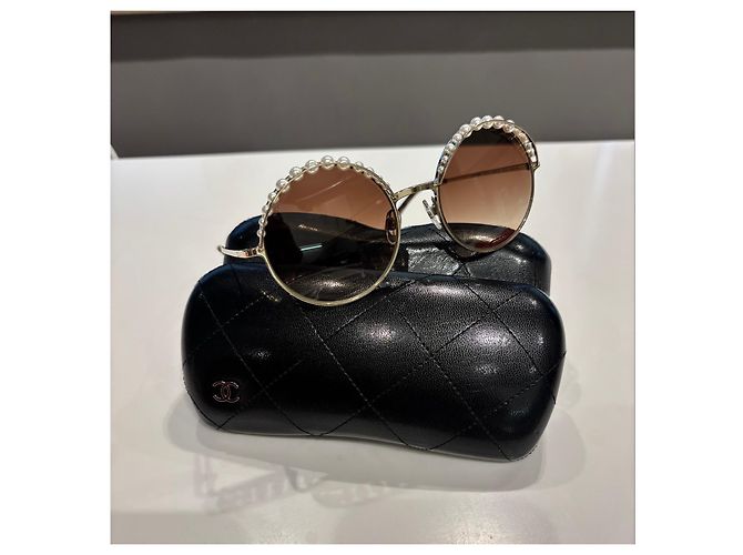 Chanel Gafas de sol redondas con perlas Mod. 4234 Blanco Dorado - vista 10