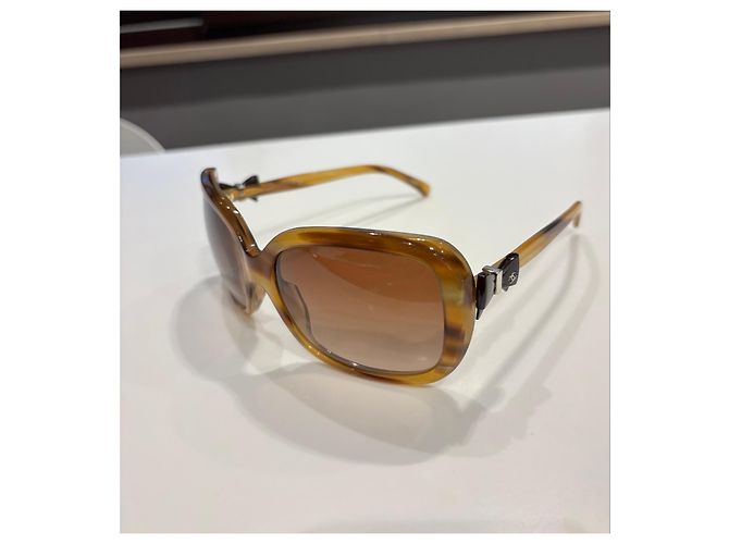 Gafas de sol Chanel Mod. 5170 Carey Castaño - vista 2