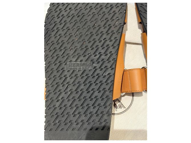 Hermès Chypre Chanclas de Piel Camel Castaño - vista 9