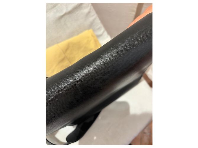 Louis Vuitton District Borsa a Tracolla Pelle Nera Nero - vista 12