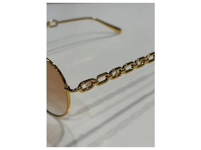 Louis Vuitton Chain Link Oval Sunglasses Golden - view 2