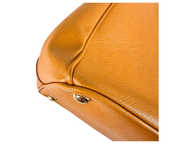 Prada Borsa Tote Galleria Large in pelle Saffiano Lux Mustard Senape - vista 13