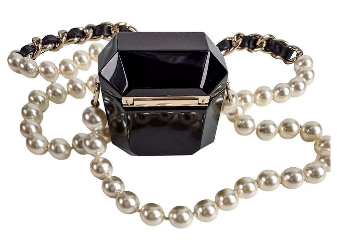 Timeless Chanel Cristal Pearl Airpods Acetate Schmuckcase Schwarz - Ansicht 5