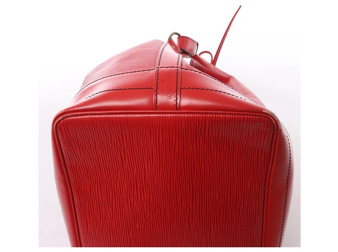 Borsa a tracolla Louis Vuitton Noe in pelle Epi rossa M44007 Rosso - vista 9