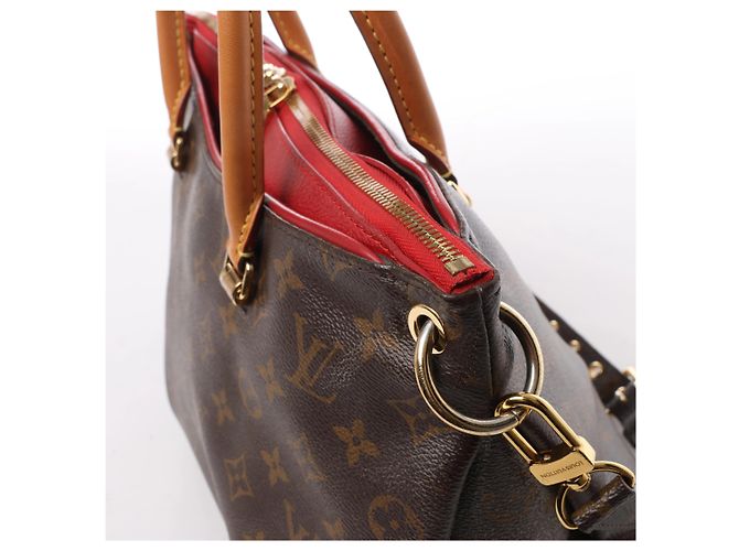 Borsa a mano 2Way Louis Vuitton Pallas Monogram Canvas in Brown x Red M41175 Rosso - vista 5