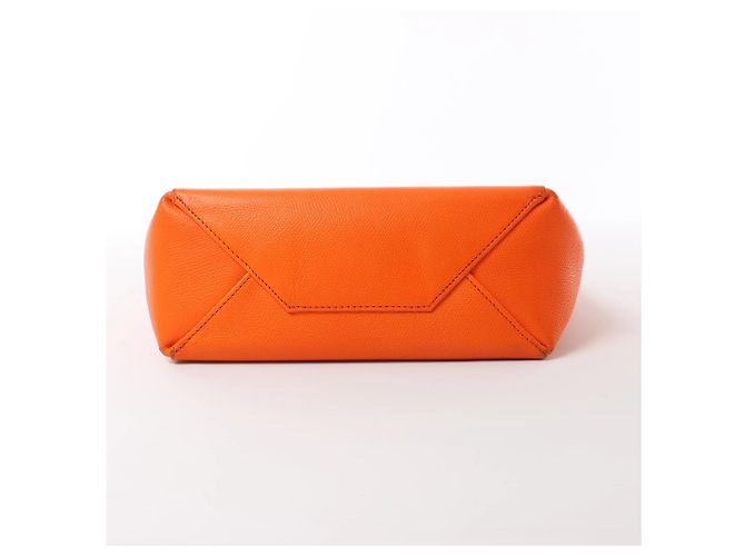 Céline CELINE Cabas Vertical Small 2Way Handtasche aus Leder in Orange - Ansicht 4