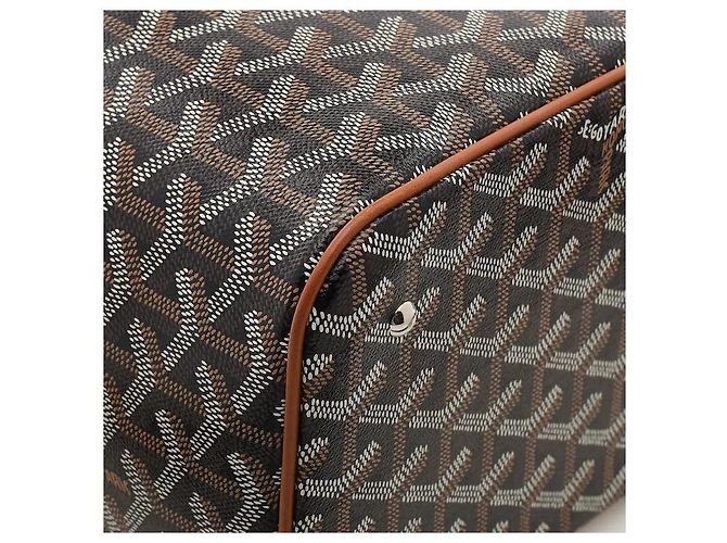 Realizzato nel materiale canvas Goyardine firmato Goyard, questo modello è leggero, altamente resistente e immune a graffi e macchie. Una silhouette vanity tridimensionale si armonizza con il lusso - vista 5