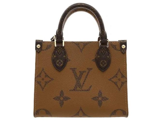 Louis Vuitton Una tote bag in cui l'iconica tela Monogram e Monogram Reverse raggiungono un'armonia sensuale. Il materiale in tela leggero e altamente resistente si combina con una silhouette angolare per un tocco sofisticato, e Marrone - vista 2