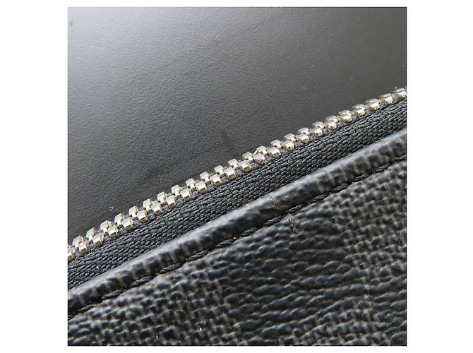 Sac à épaule Louis Vuitton Damier Graphite Dayton PM Marron Noir Damier ebène - vue 13