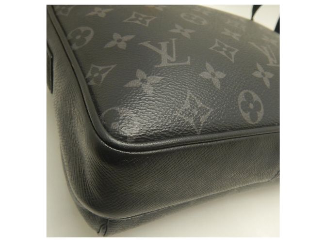 Louis Vuitton Taigarama Outdoor Messenger PM Nero - vista 16