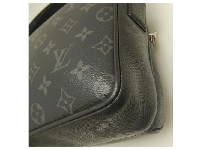Louis Vuitton Taigarama Outdoor Messenger PM Nero - vista 17