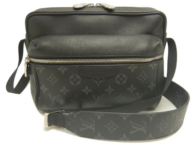 Louis Vuitton Taigarama Outdoor Messenger PM Nero - vista 2