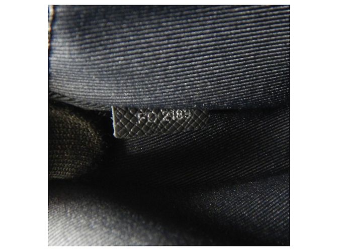 Louis Vuitton Taigarama Outdoor Messenger PM Nero - vista 22