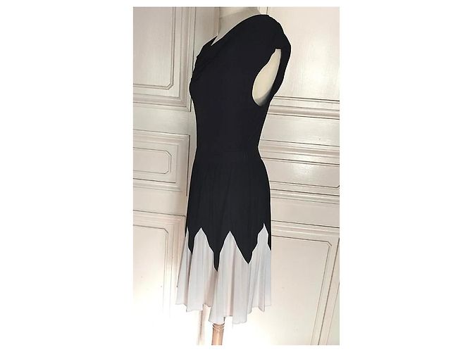 Alain Manoukian Manoukian Drapiertes Preppy Abendkleid Schwarz Weiß - Ansicht 17