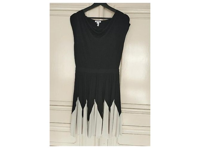 Alain Manoukian Manoukian Drapiertes Preppy Abendkleid Schwarz Weiß - Ansicht 19