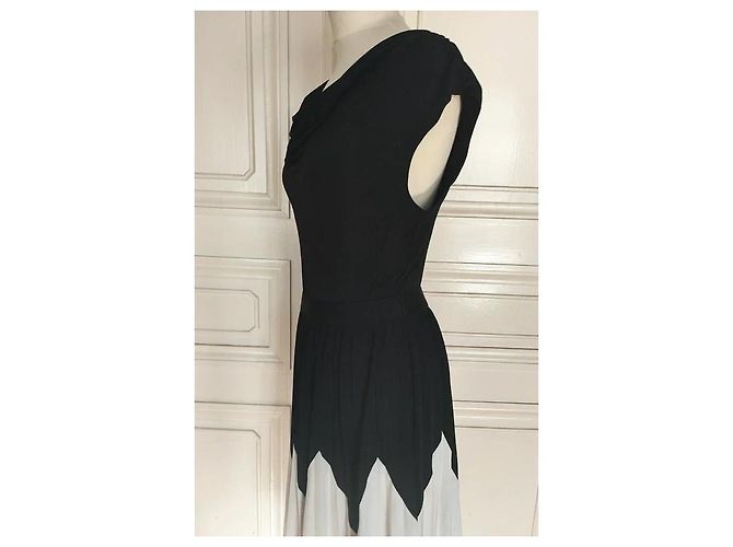 Alain Manoukian Manoukian Drapiertes Preppy Abendkleid Schwarz Weiß - Ansicht 7