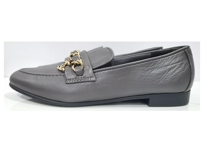 Mocassini Chanel in pelle grigia con catena oro D'oro Grigio - vista 6