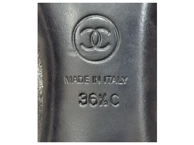 Chanel Metallic-Leder Stiefeletten mit CC-Logo Schwarz Metallisch - Ansicht 14
